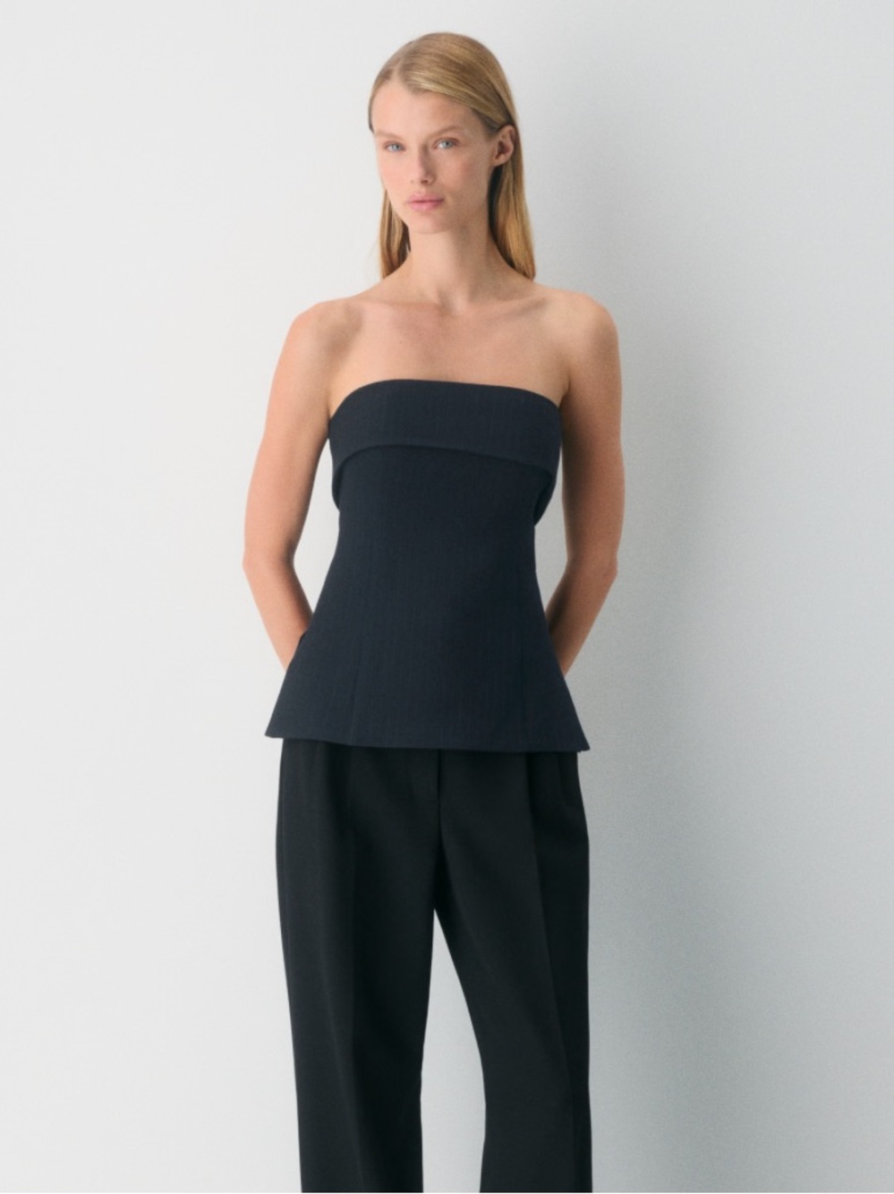 Aritzia Babaton Element Tube Top